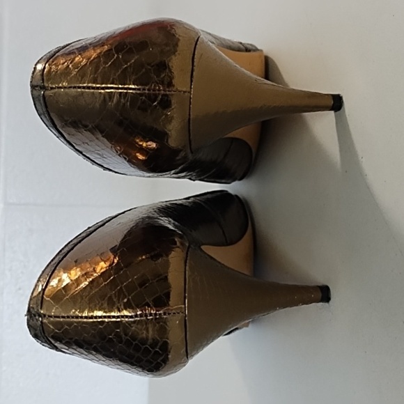 Naturalizer 8N Gold Silver Bronze Snake Imprinted Leather Upper Heeled Shoes - Picture 4 of 16